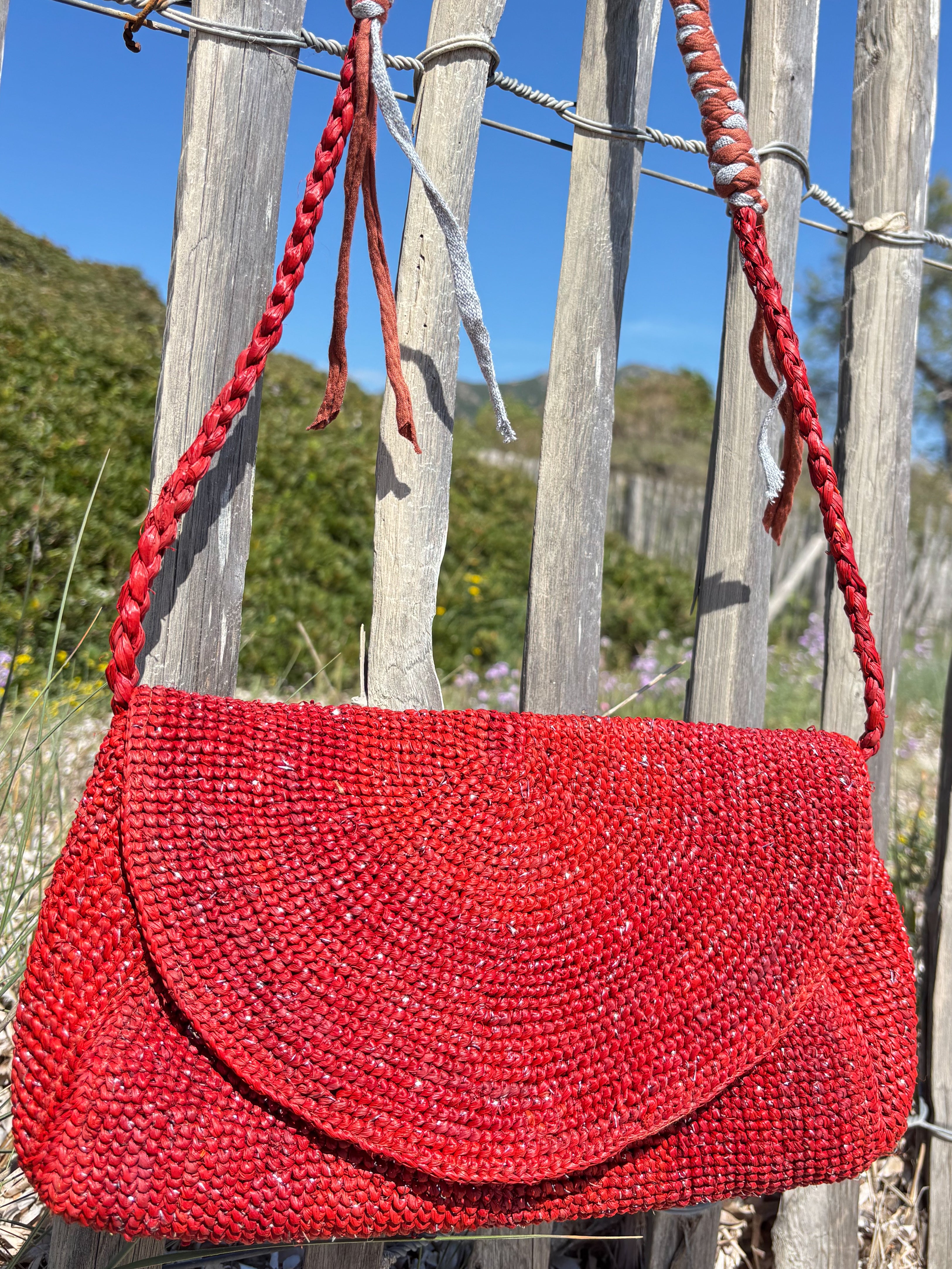 ROUGE SCINTILLANT